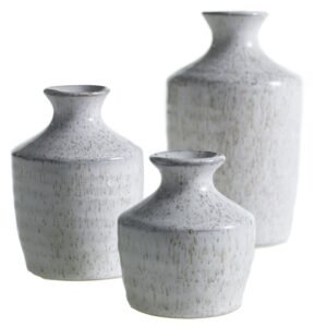 Hari Budvases